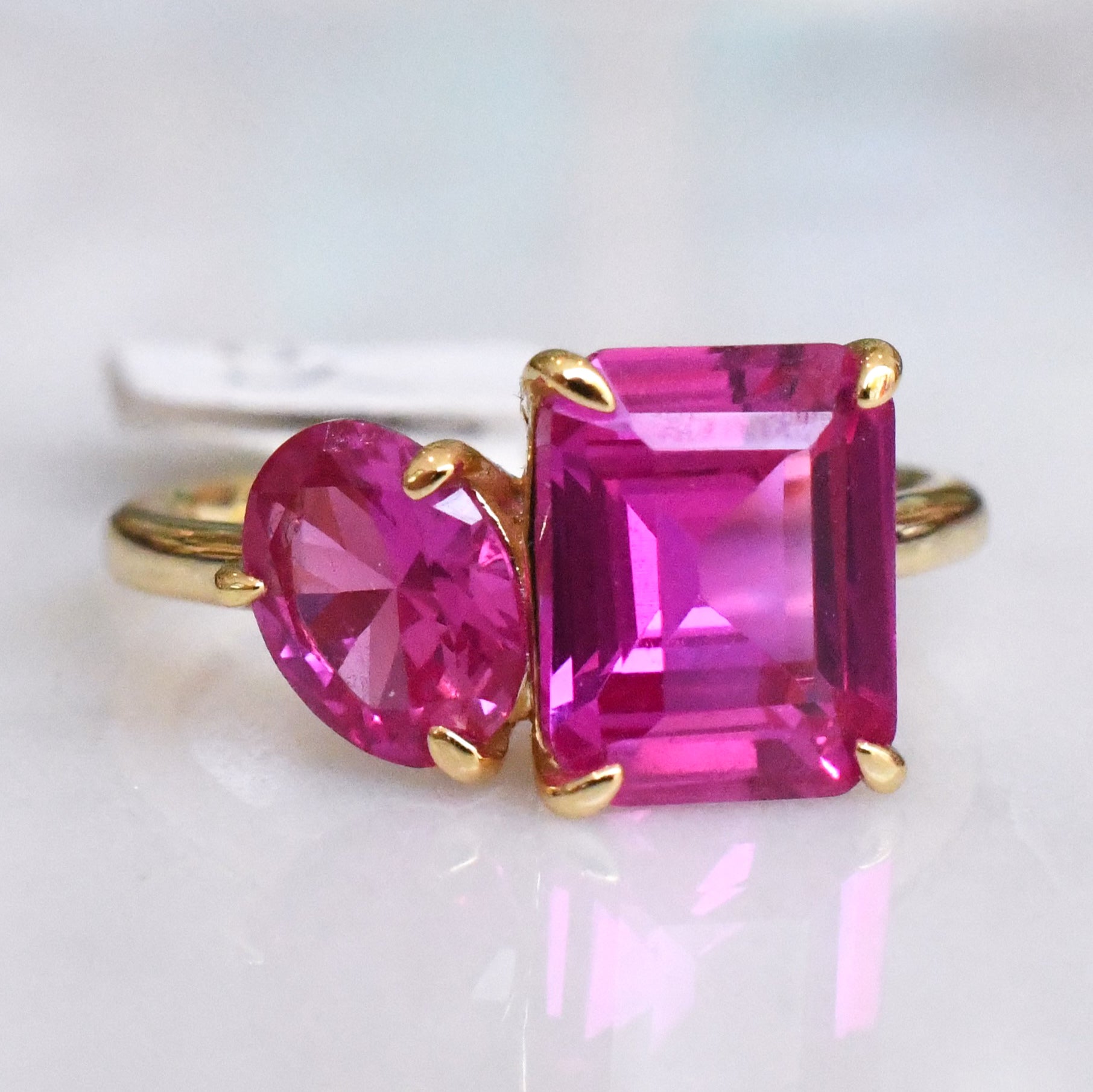 Large Moi e Toi Pink Sapphire Ring - Gold Plated